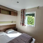Le Bellevue Kemping Barzan