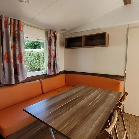 营地 Le Bellevue Barzan